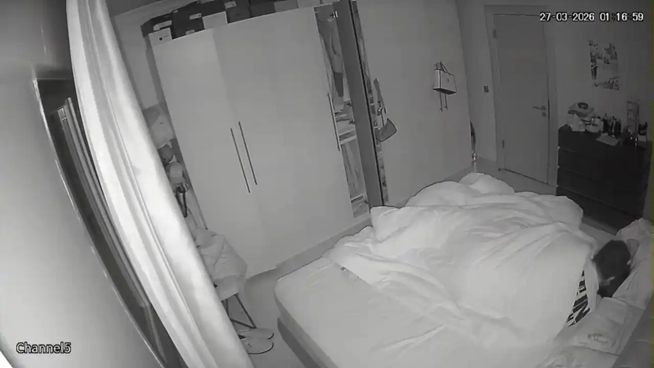 Aynalı Dolap Türk Çift 1 Part 16 İfşa Videoları