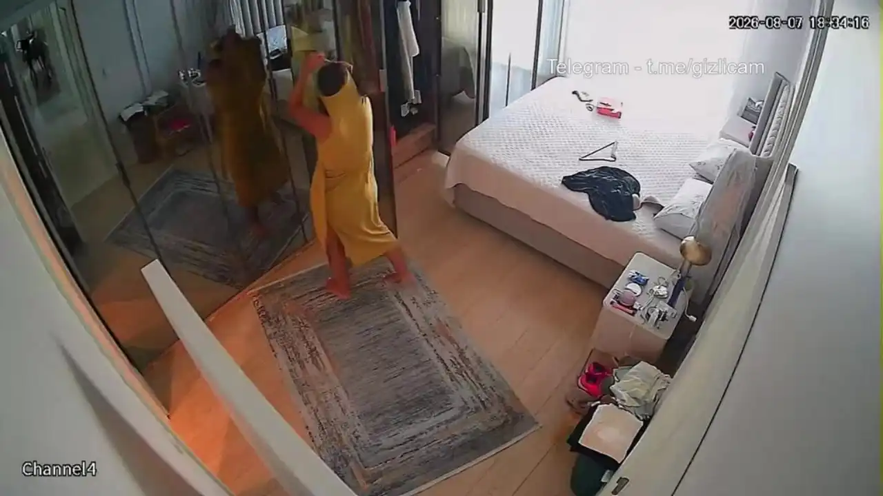 Milf Yatak Odası özel 4 Part 6 İfşa Videoları